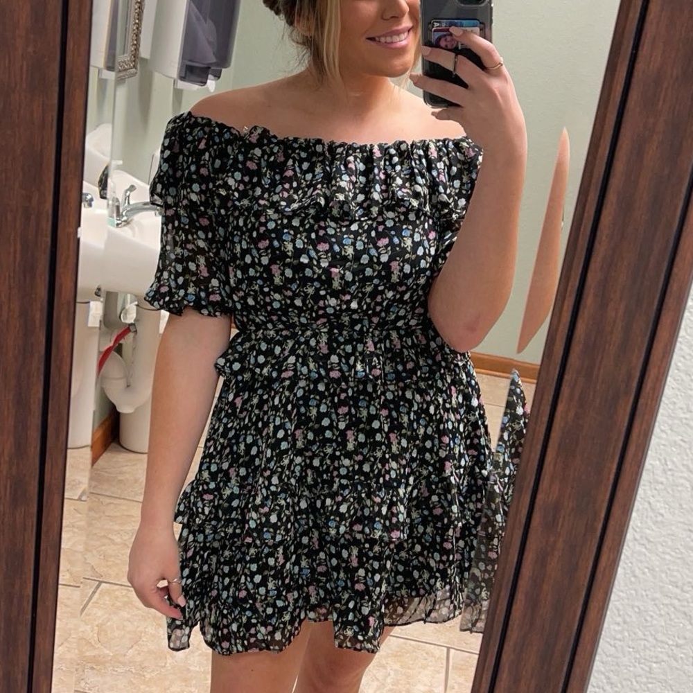 Do & Be floral off the shoulder dress. Perfect for Easter or Brunch!